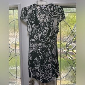 Maternity shirt by Liz Lange size small